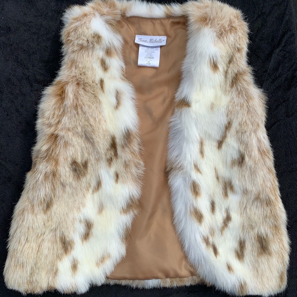Fur vest